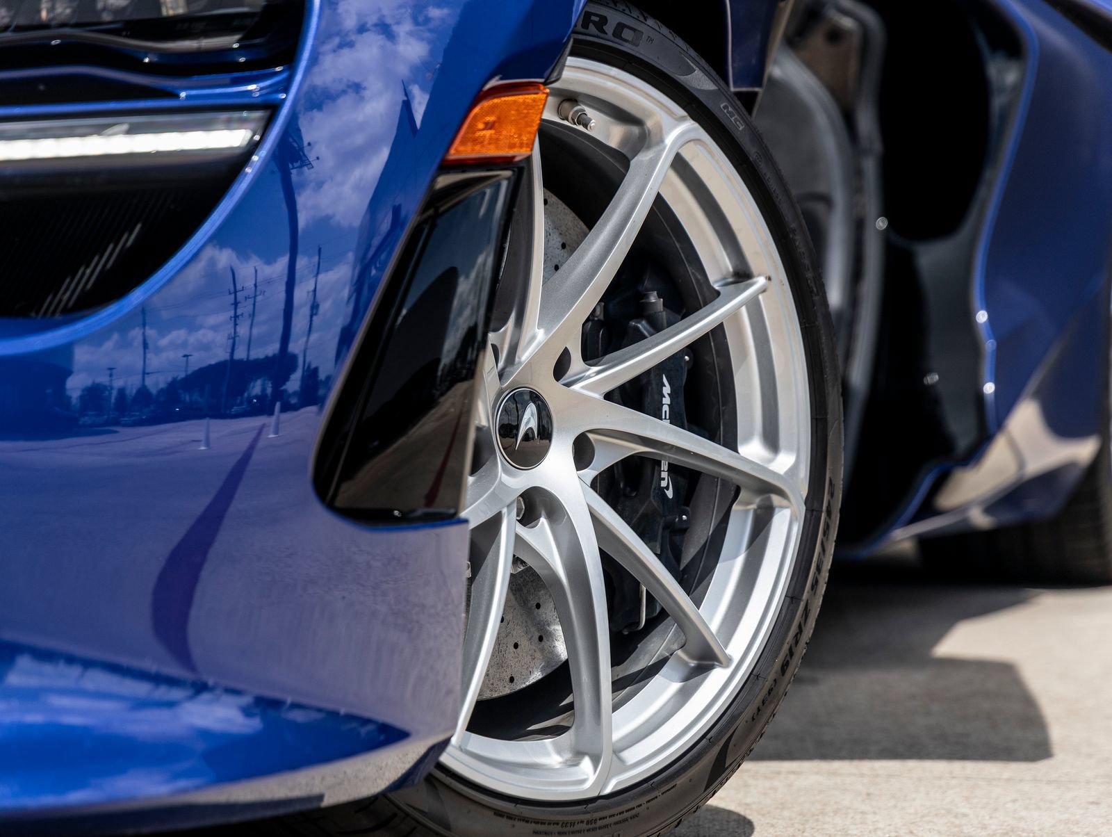 Used 2024 McLaren 750S Spider photo 21