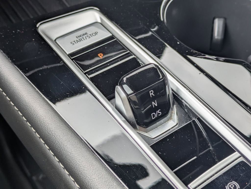 2025 Volkswagen Atlas Cross Sport SE