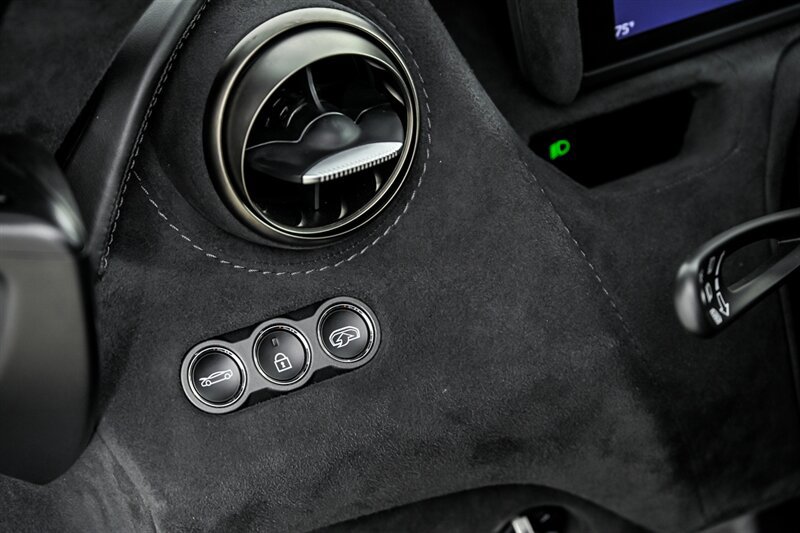 Used 2019 McLaren 720S Performance photo 22