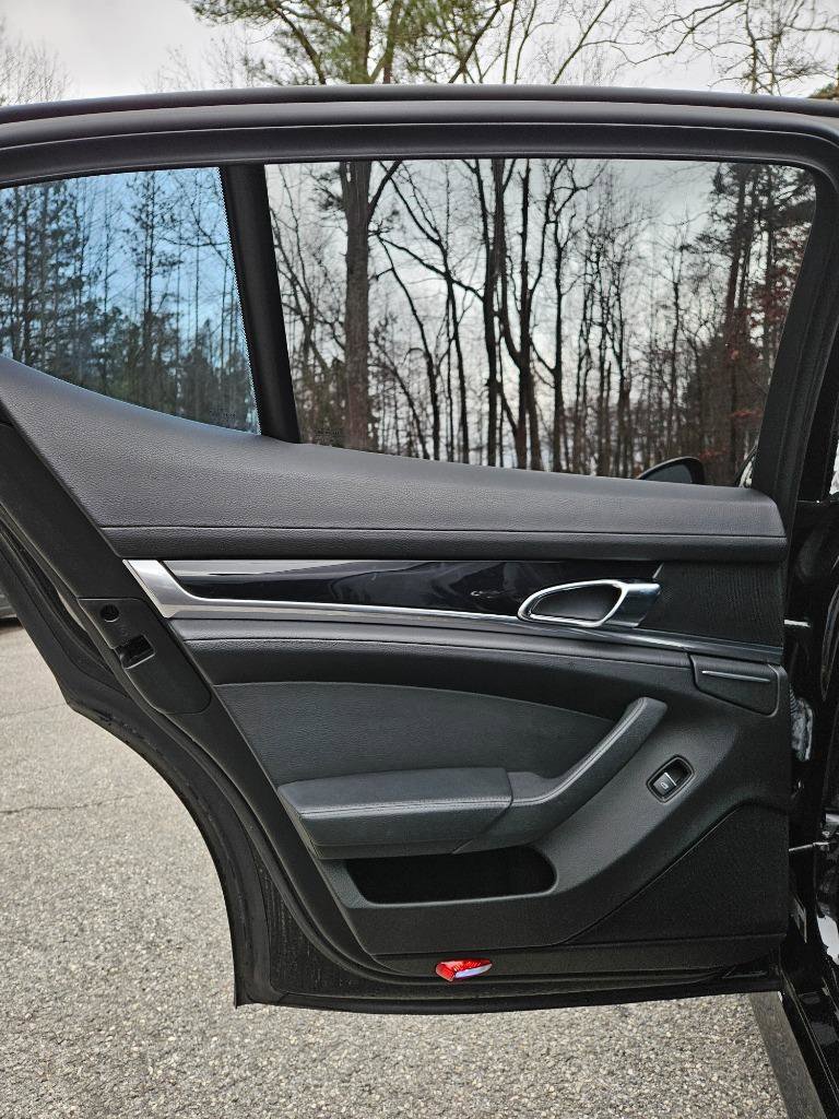 2012 Porsche Panamera 4