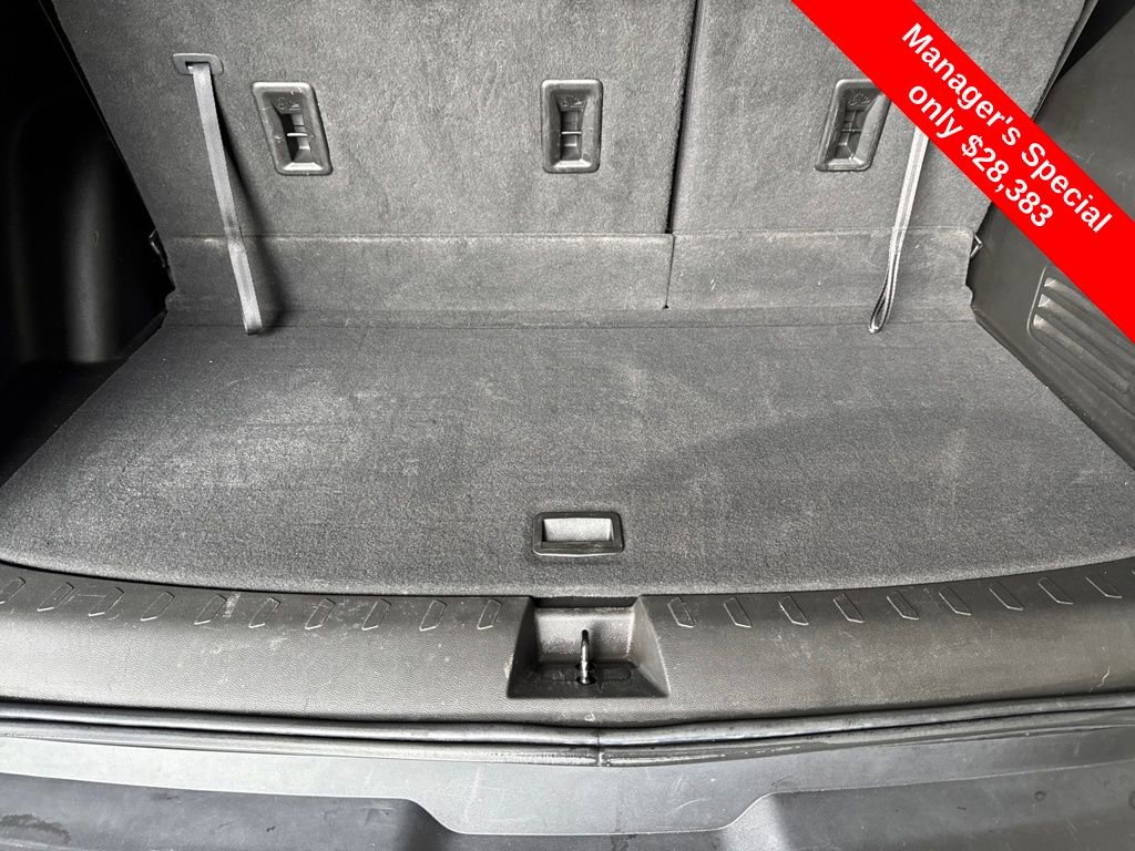 2023 Chevrolet Traverse LT