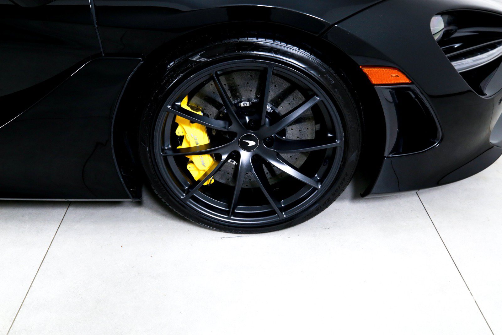 Used 2022 McLaren 720S Spider photo 25