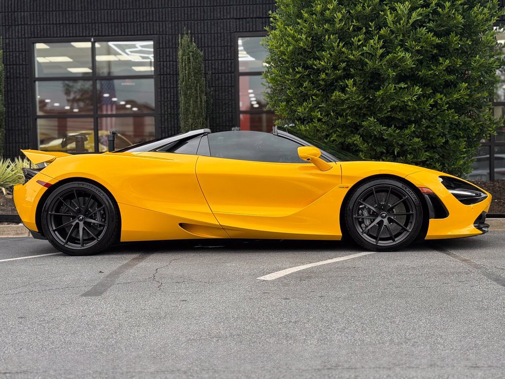 Used 2022 McLaren 720S Spider photo 22