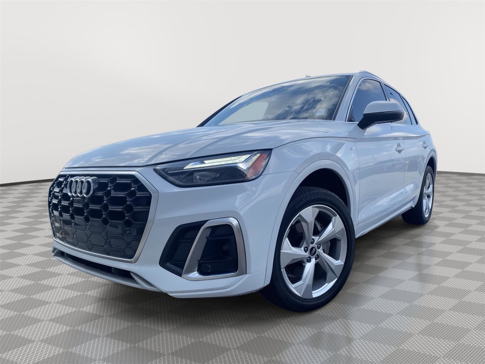 Used 2022 Audi Q5 2.0T Premium Plus w/ Premium Plus Package