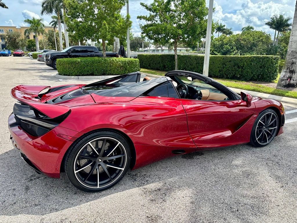 Used 2022 McLaren 720S Luxury photo 9