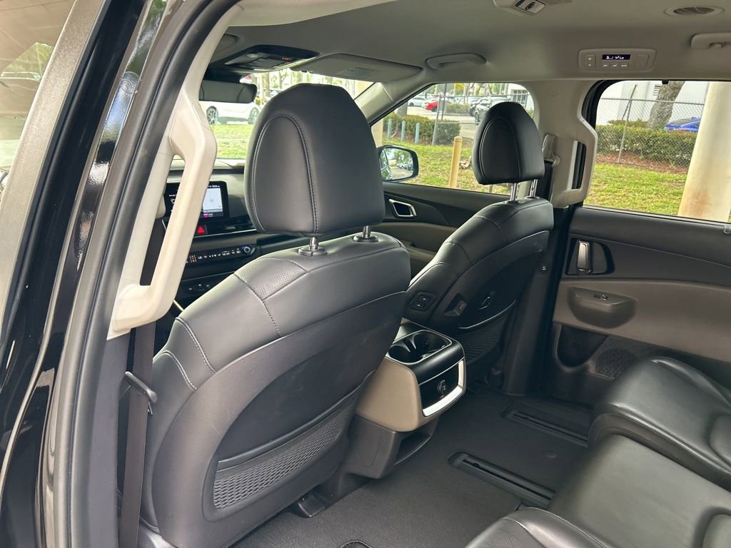 2025 Kia Carnival EX