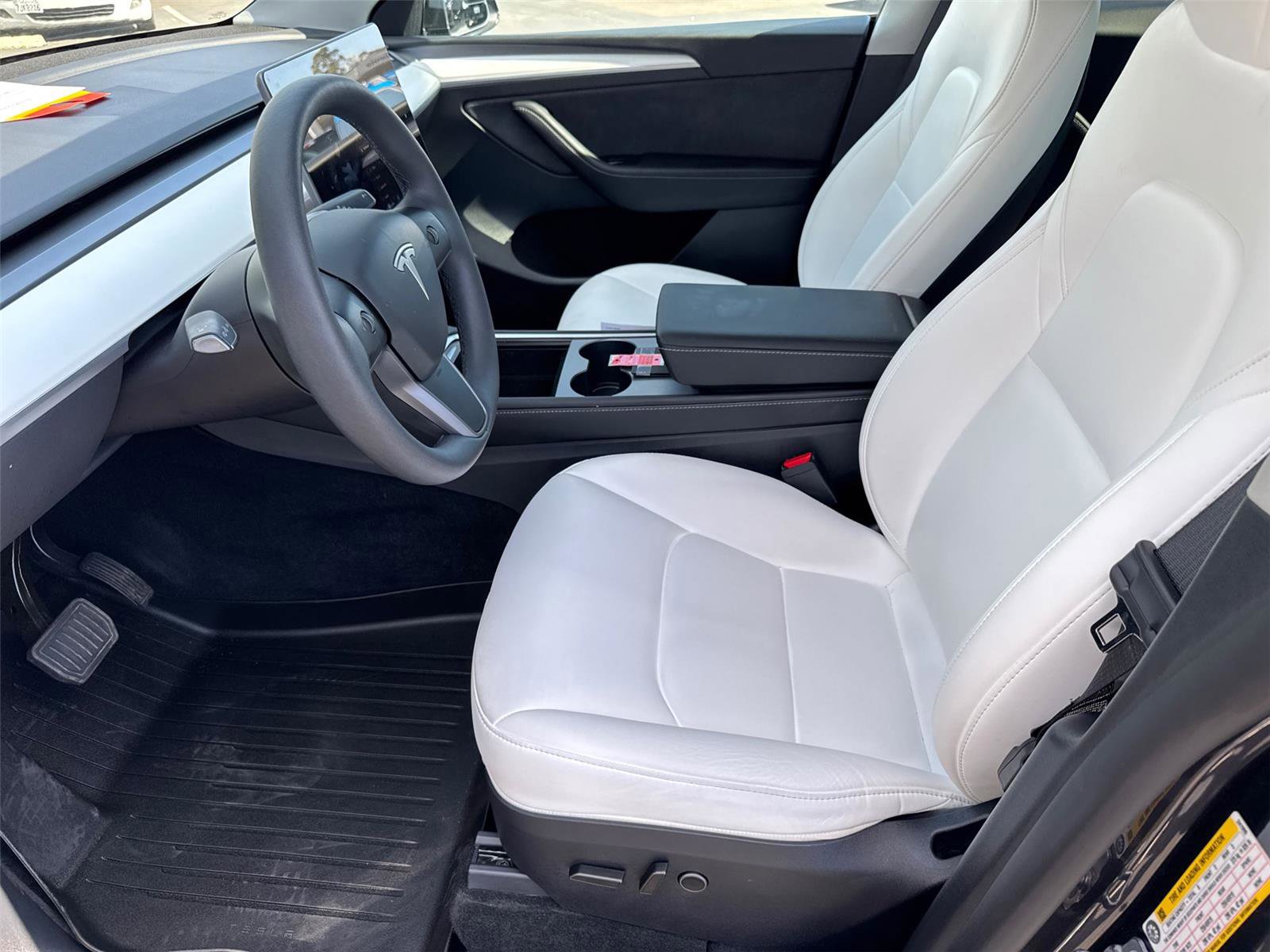 2025 Tesla Model Y Long Range