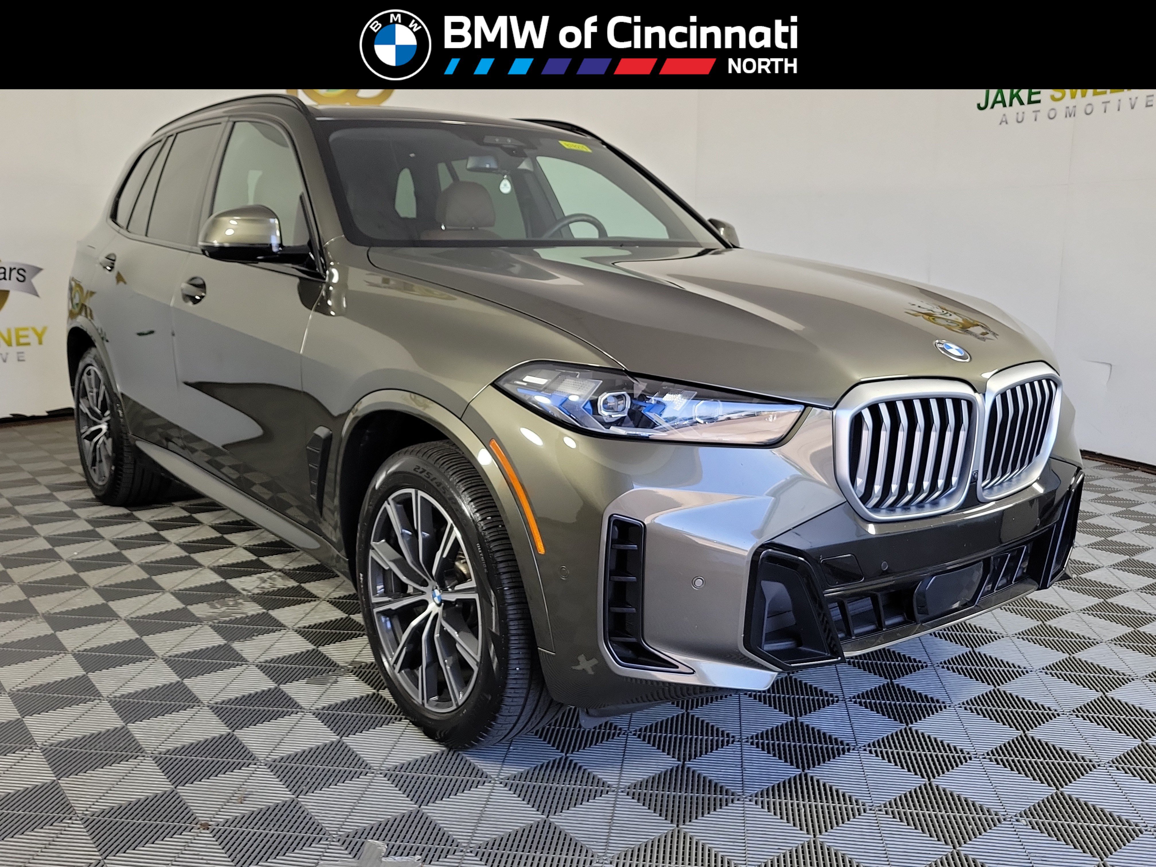 Used 2024 BMW X5 xDrive40i w/ M Sport Package