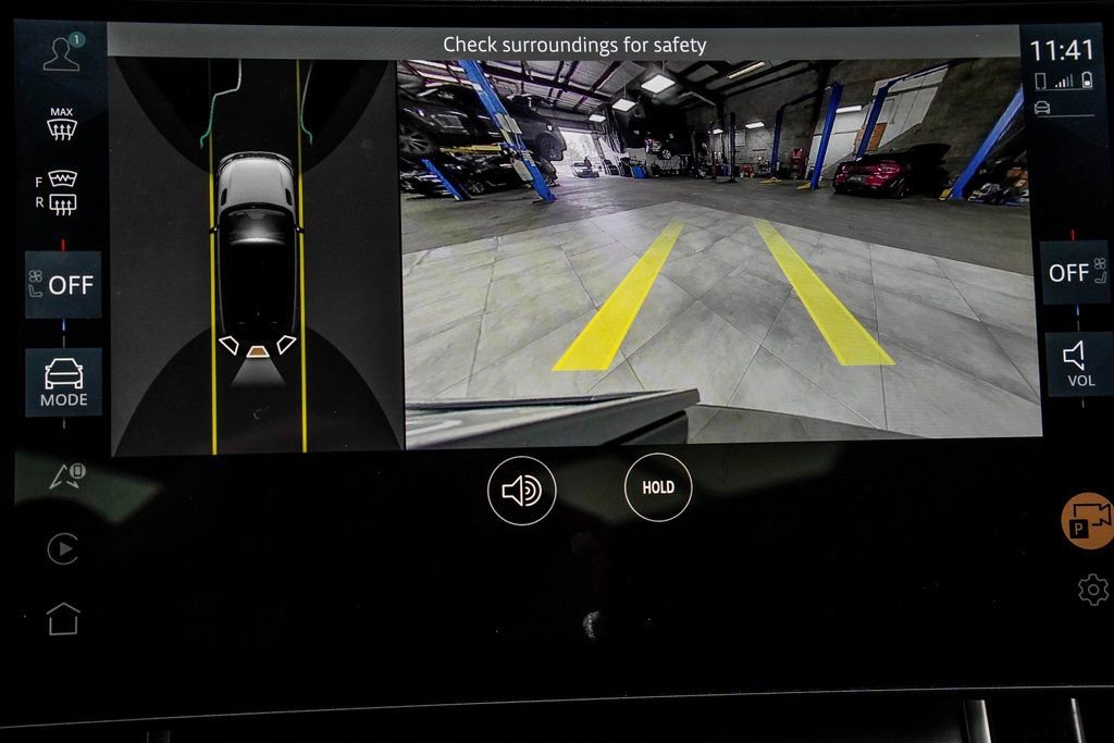 2025 Land Rover Range Rover Velar Dynamic SE