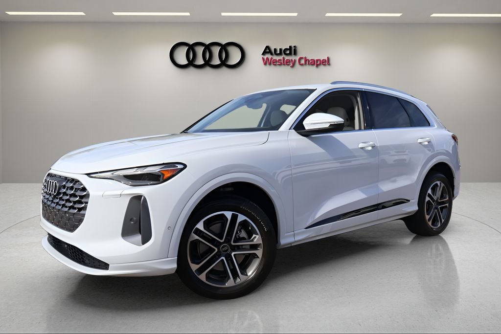 Used 2025 Audi Q5 Premium w/ Convenience Package