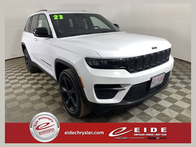Used 2023 Jeep Grand Cherokee Altitude