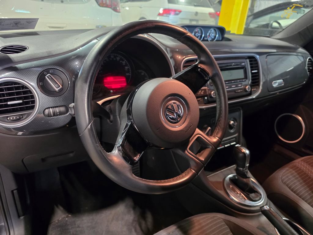 2012 Volkswagen Beetle 2.0T