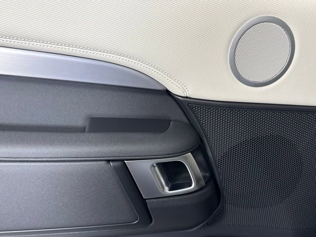 2026 Land Rover Discovery Dynamic SE