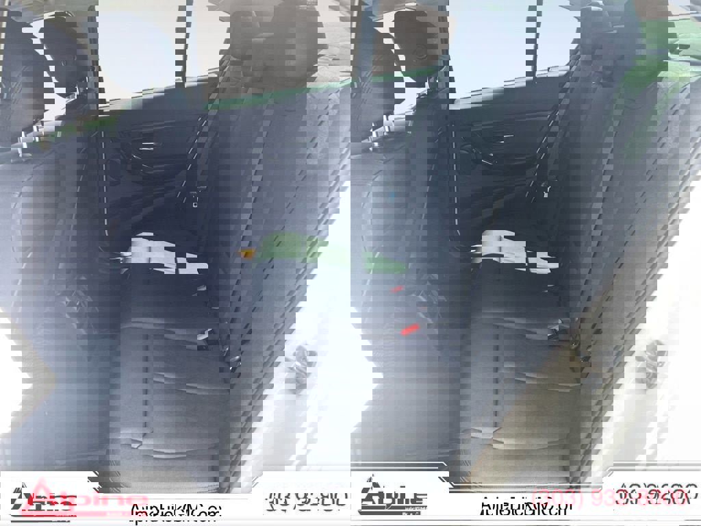 2018 BMW 320i xDrive Sedan