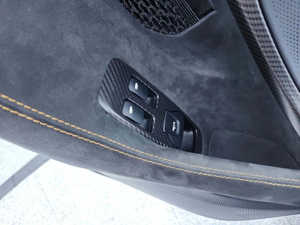 Used 2019 McLaren 600LT photo 23