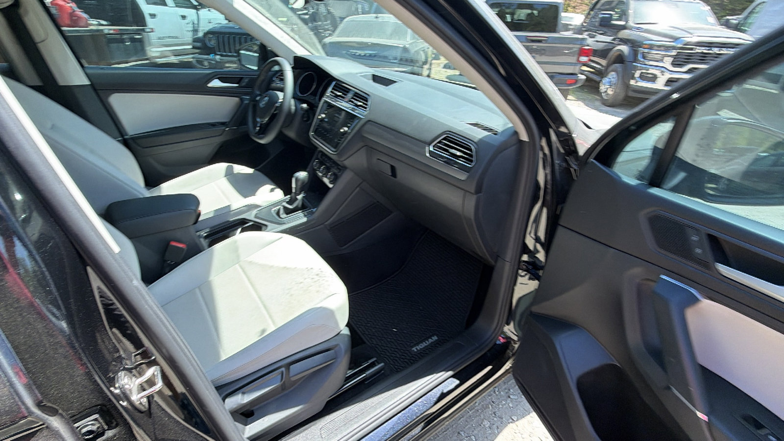 2020 Volkswagen Tiguan SE