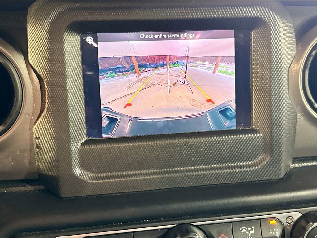 2022 Jeep Gladiator Sport