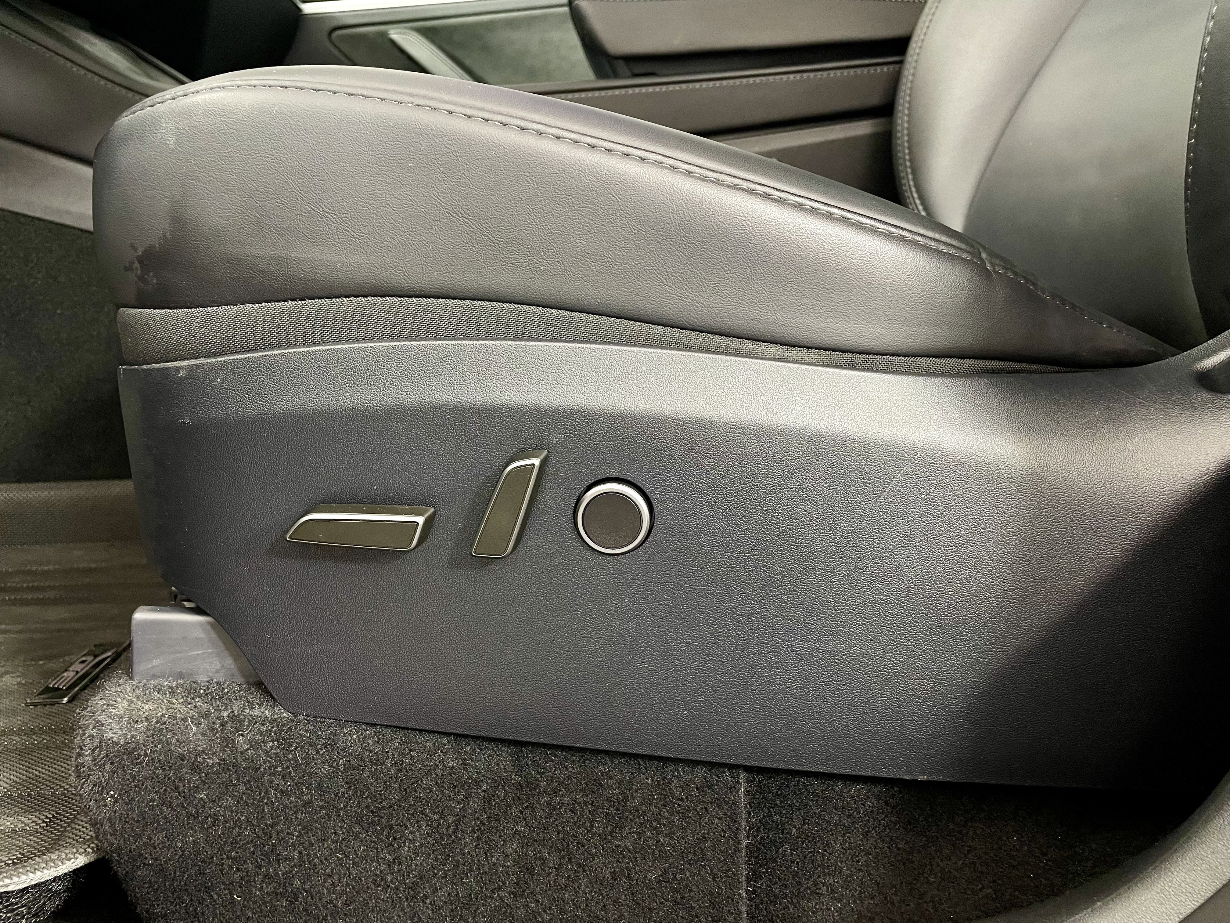 2024 Tesla Model Y Performance