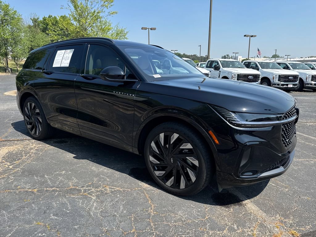 2025 Lincoln Nautilus Reserve