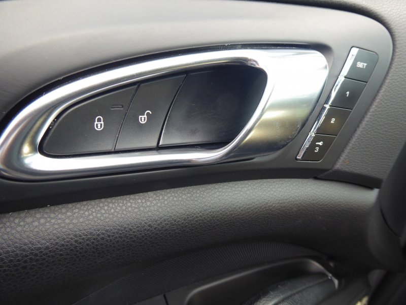 2014 Porsche Cayenne GTS