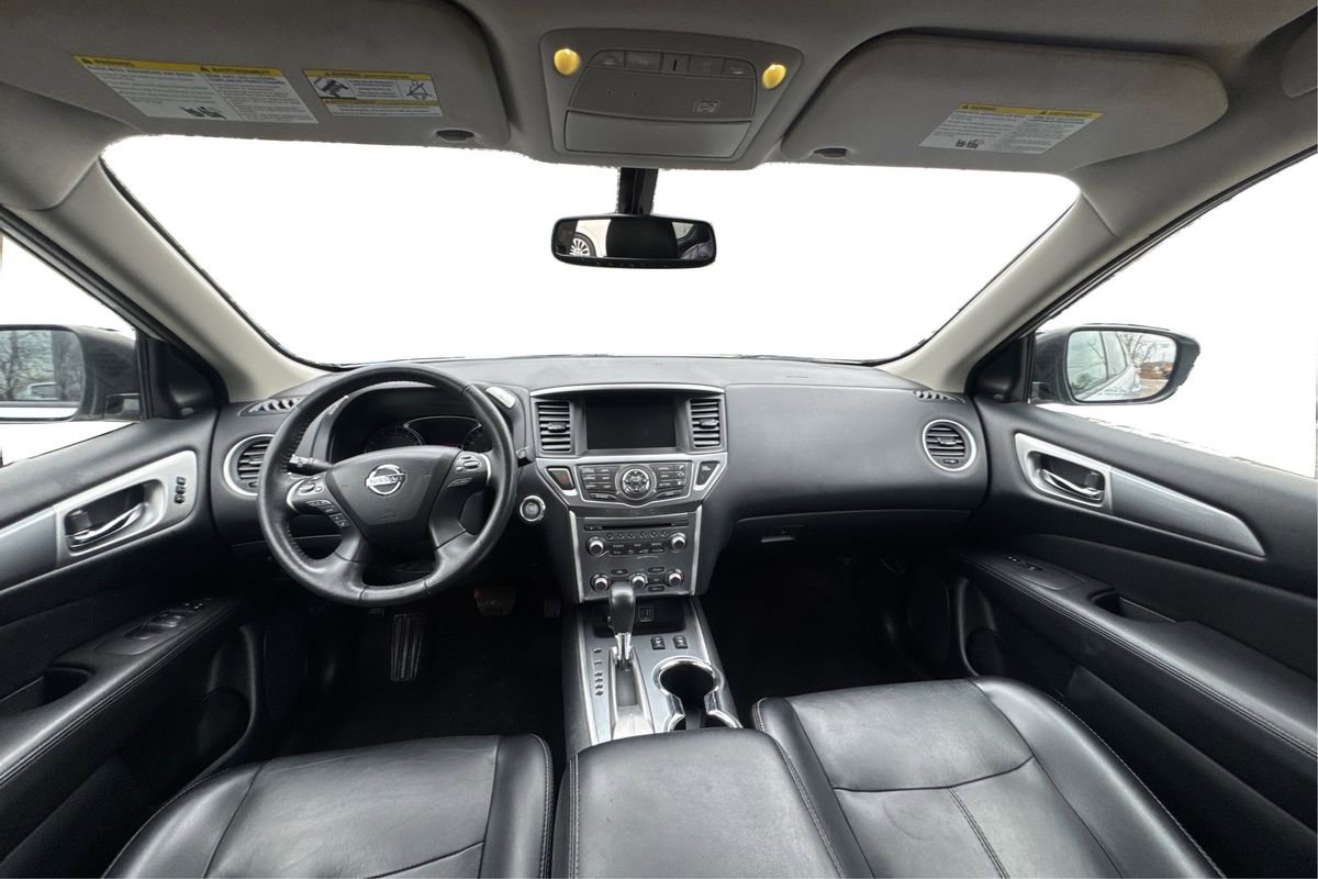 2020 Nissan Pathfinder SL