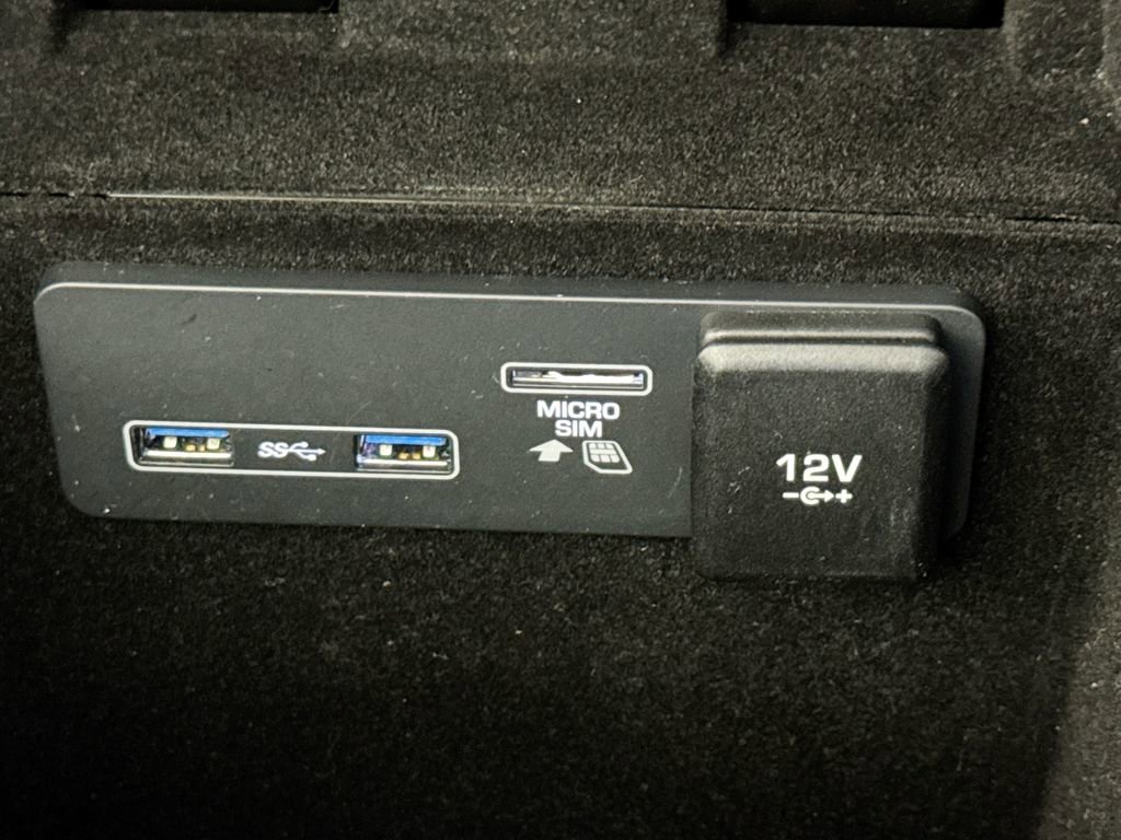 2019 Land Rover Range Rover Velar R-Dynamic SE