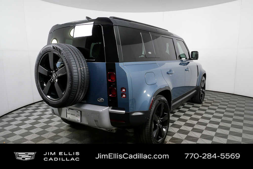 2023 Land Rover Defender 110 SE