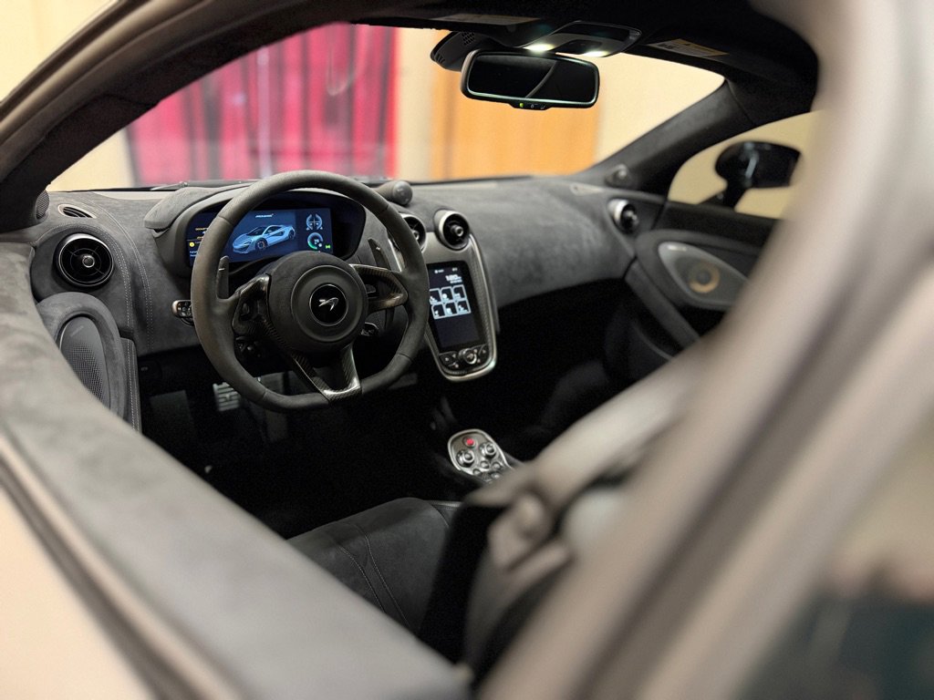 Used 2019 McLaren 600LT photo 21