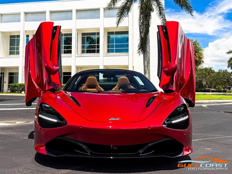 Used 2022 McLaren 720S Spider photo 8