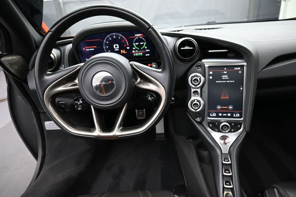 Used 2019 McLaren 720S Luxury photo 12