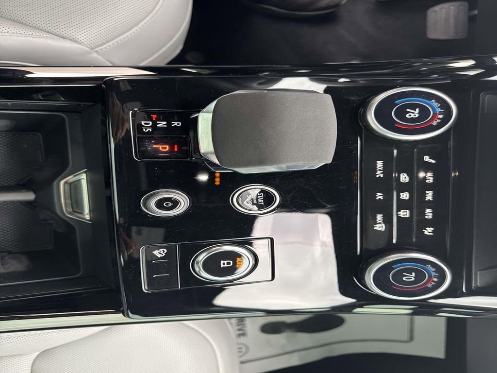 2023 Land Rover Range Rover Sport SE