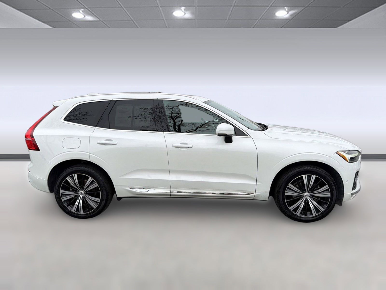 2023 Volvo Xc60 B5 Plus