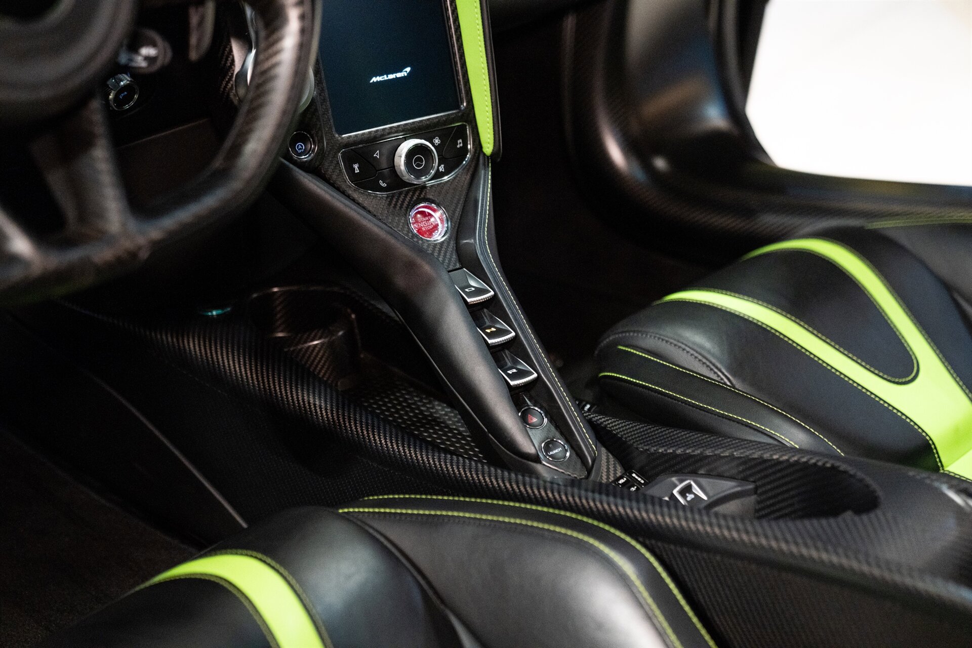 Used 2022 McLaren 765LT photo 23