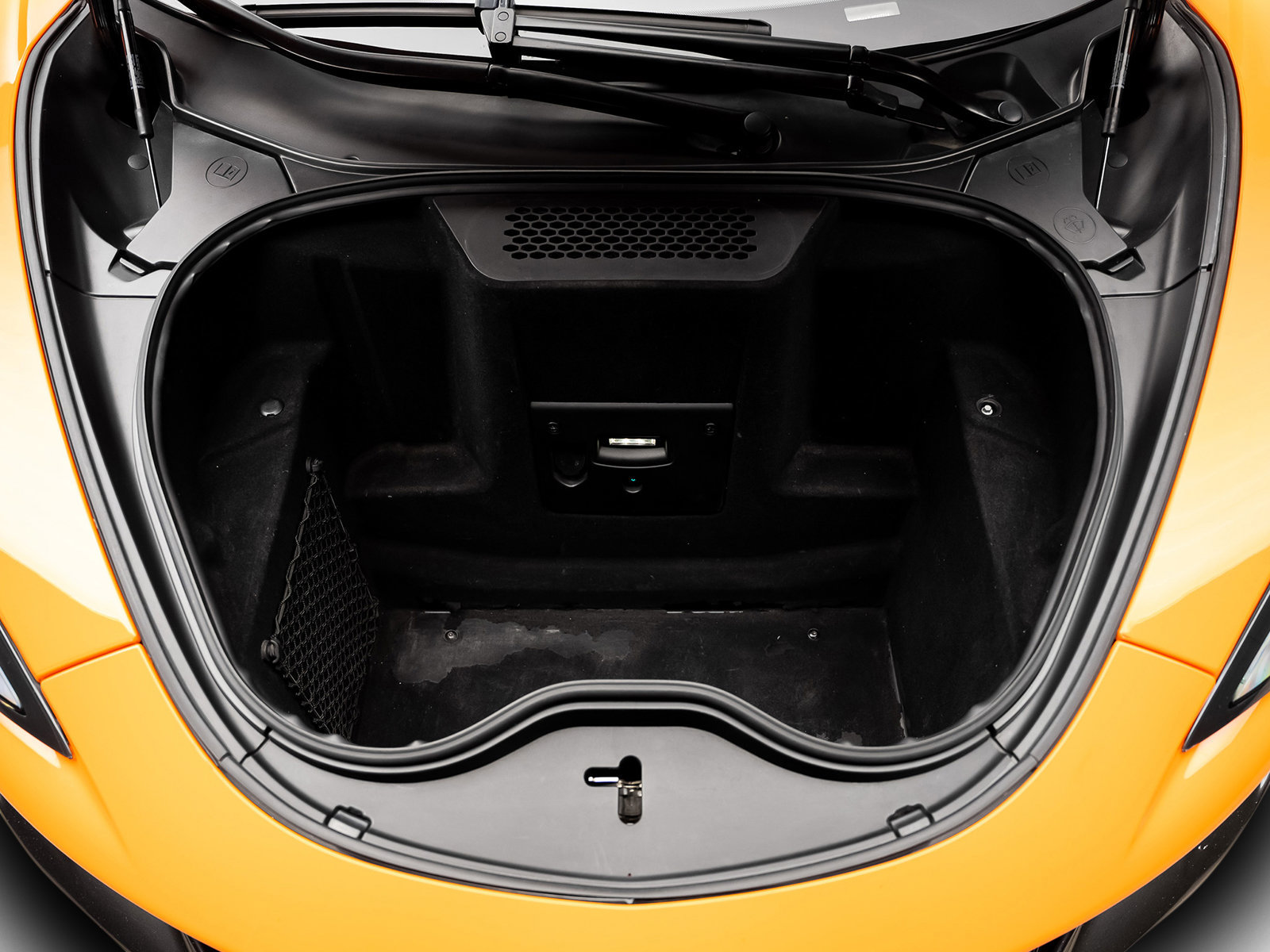 Used 2020 McLaren 600LT Spider photo 52