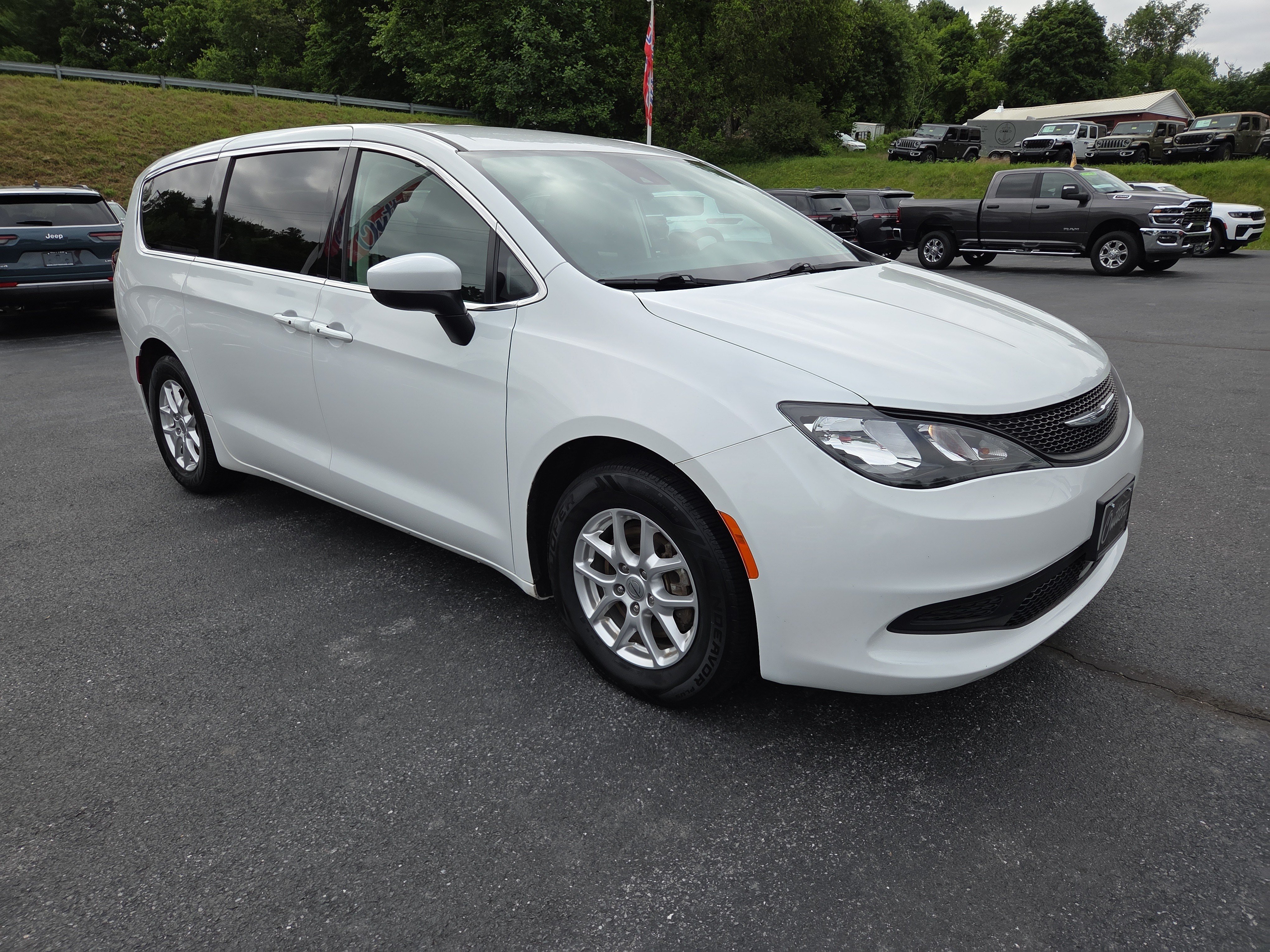 Used 2022 Chrysler Voyager LX