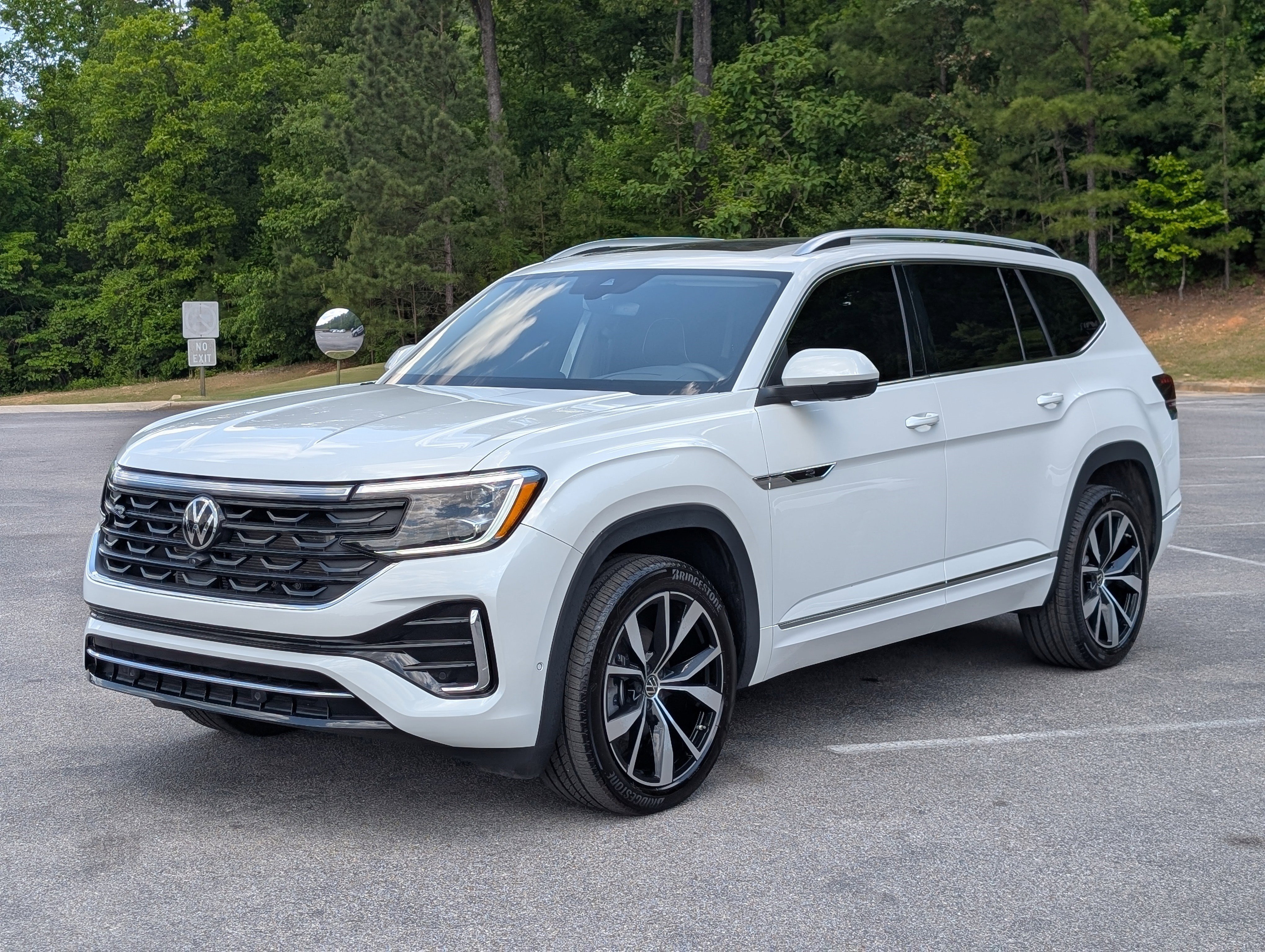 2024 Volkswagen Atlas SEL Premium R-Line