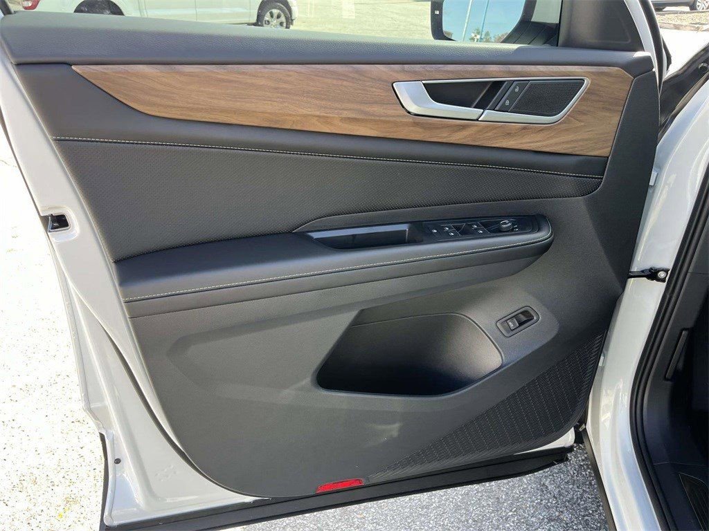 2026 Volkswagen Atlas SE