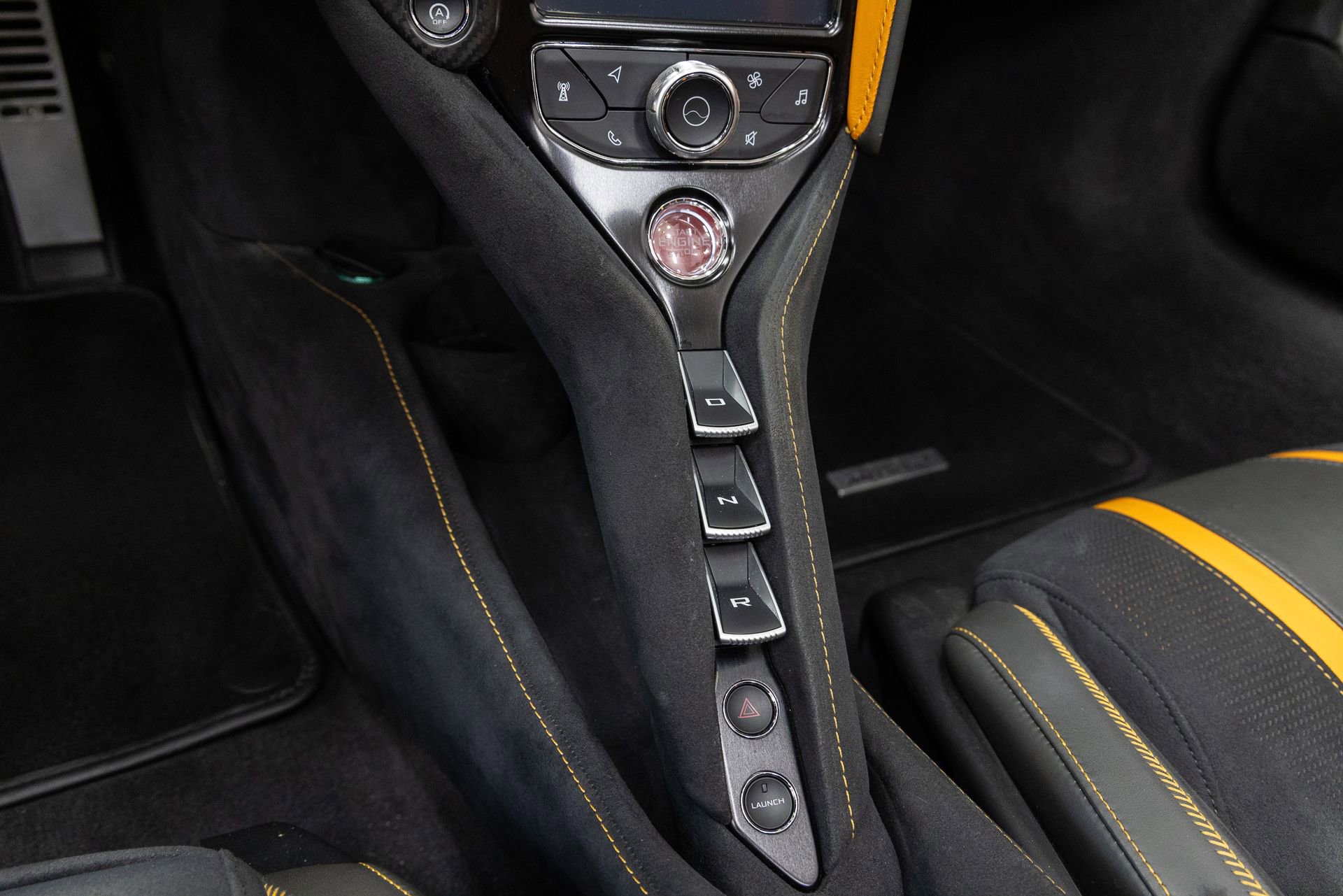 Used 2020 McLaren 720S Performance photo 18