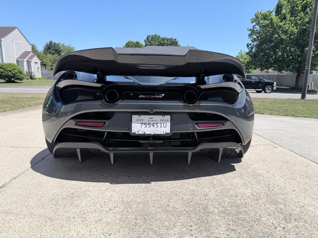 Used 2019 McLaren 720S photo 9