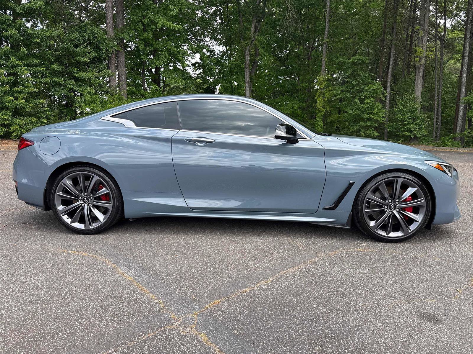 2022 INFINITI Q60 Red Sport 400