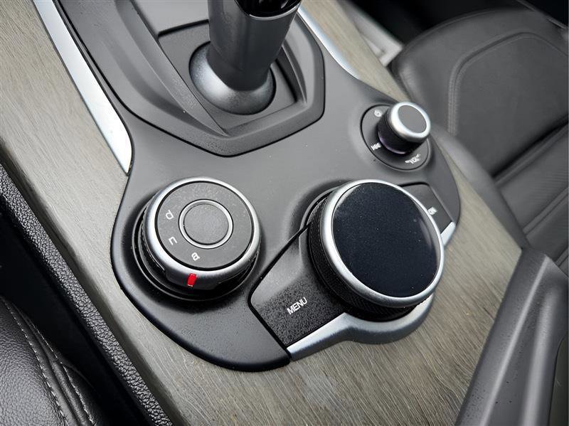 2018 Alfa Romeo Stelvio Ti Sport