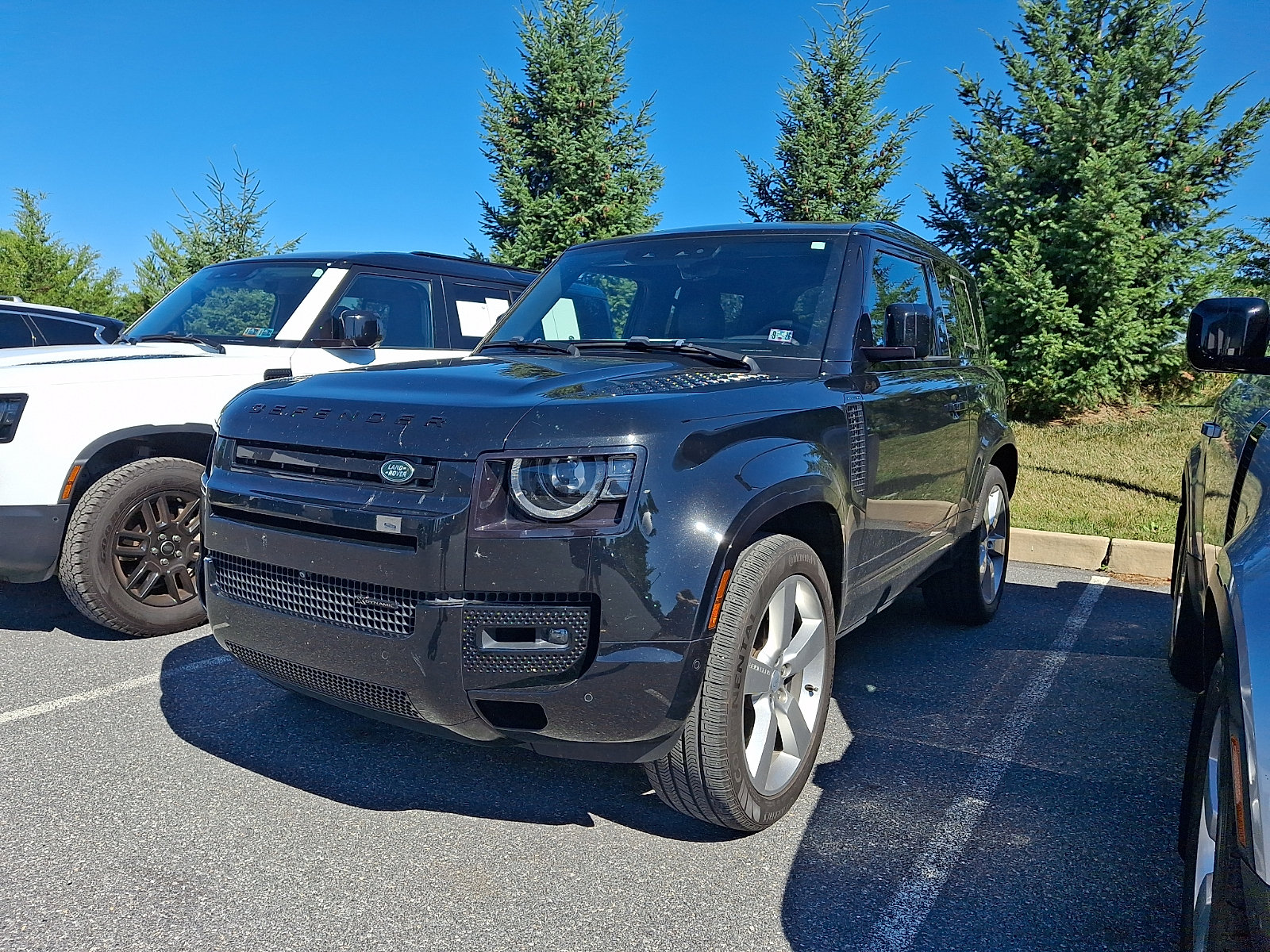 Used 2023 Land Rover Defender 90 X-Dynamic SE