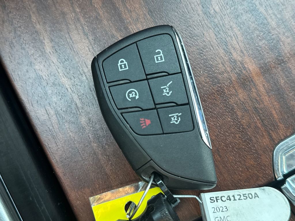 2023 GMC Yukon XL Denali Ultimate