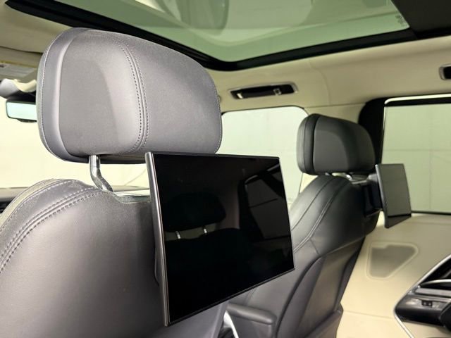 2023 Land Rover Range Rover Long Wheelbase Autobiography