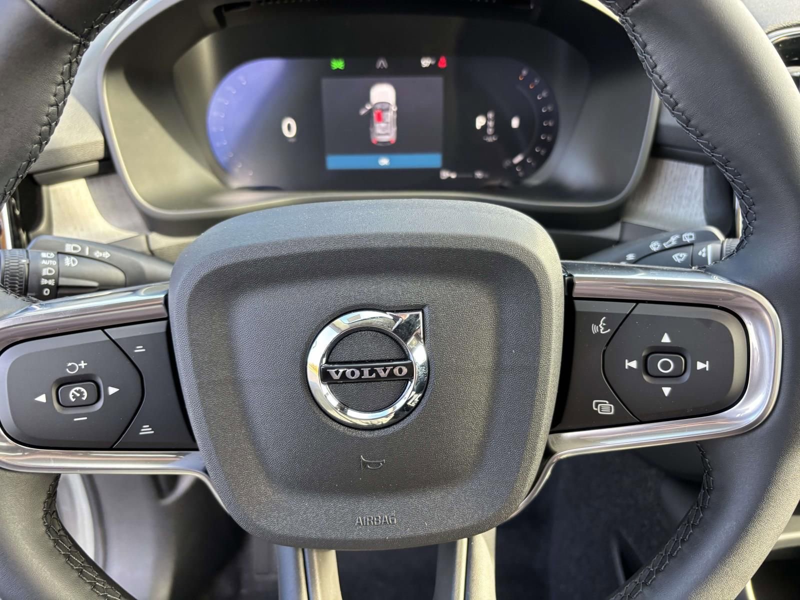 2026 Volvo Xc40 B5 Plus