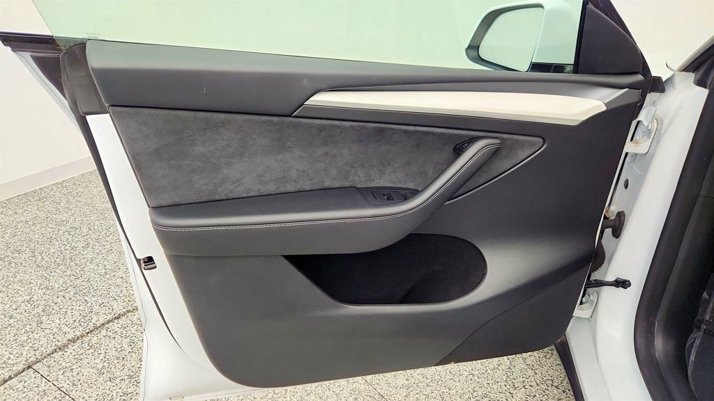 2023 Tesla Model Y AWD