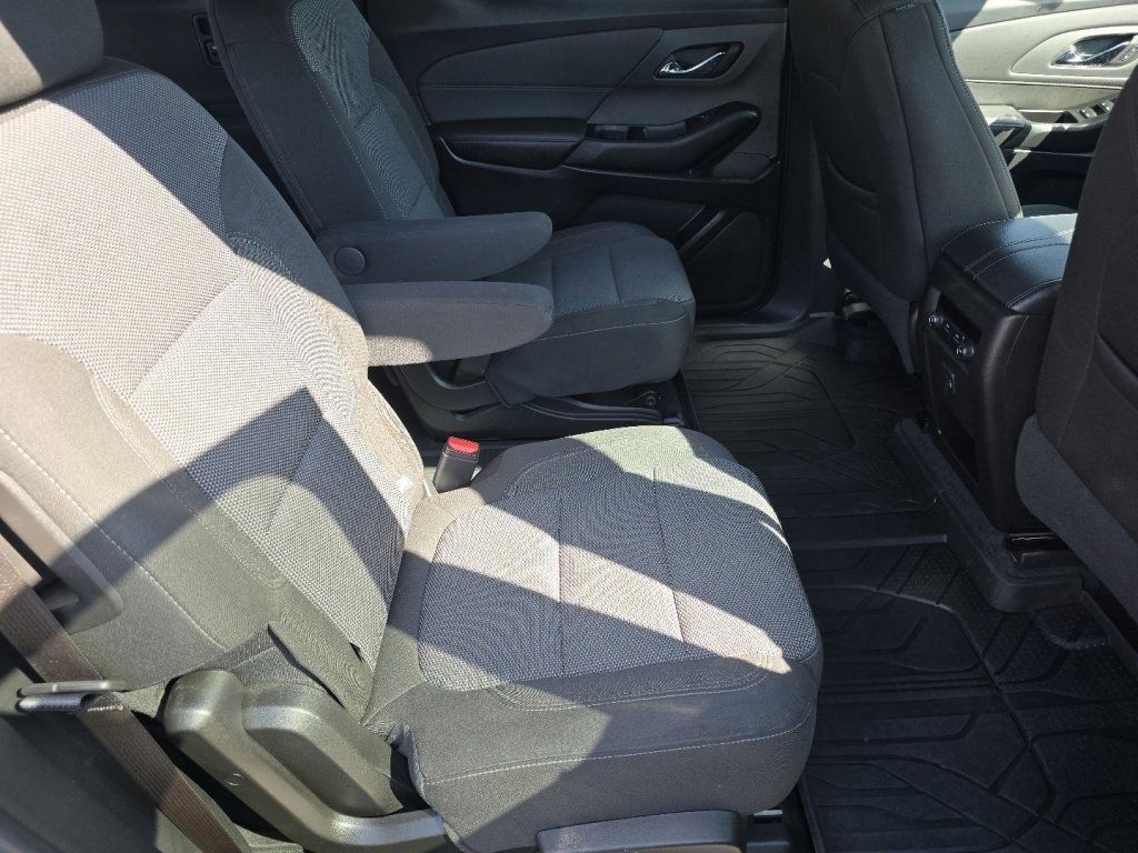 2023 Chevrolet Traverse LT