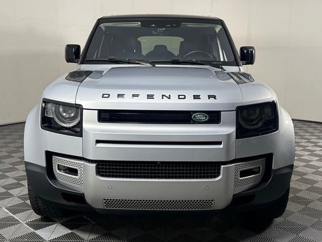 2022 Land Rover Defender 110 SE