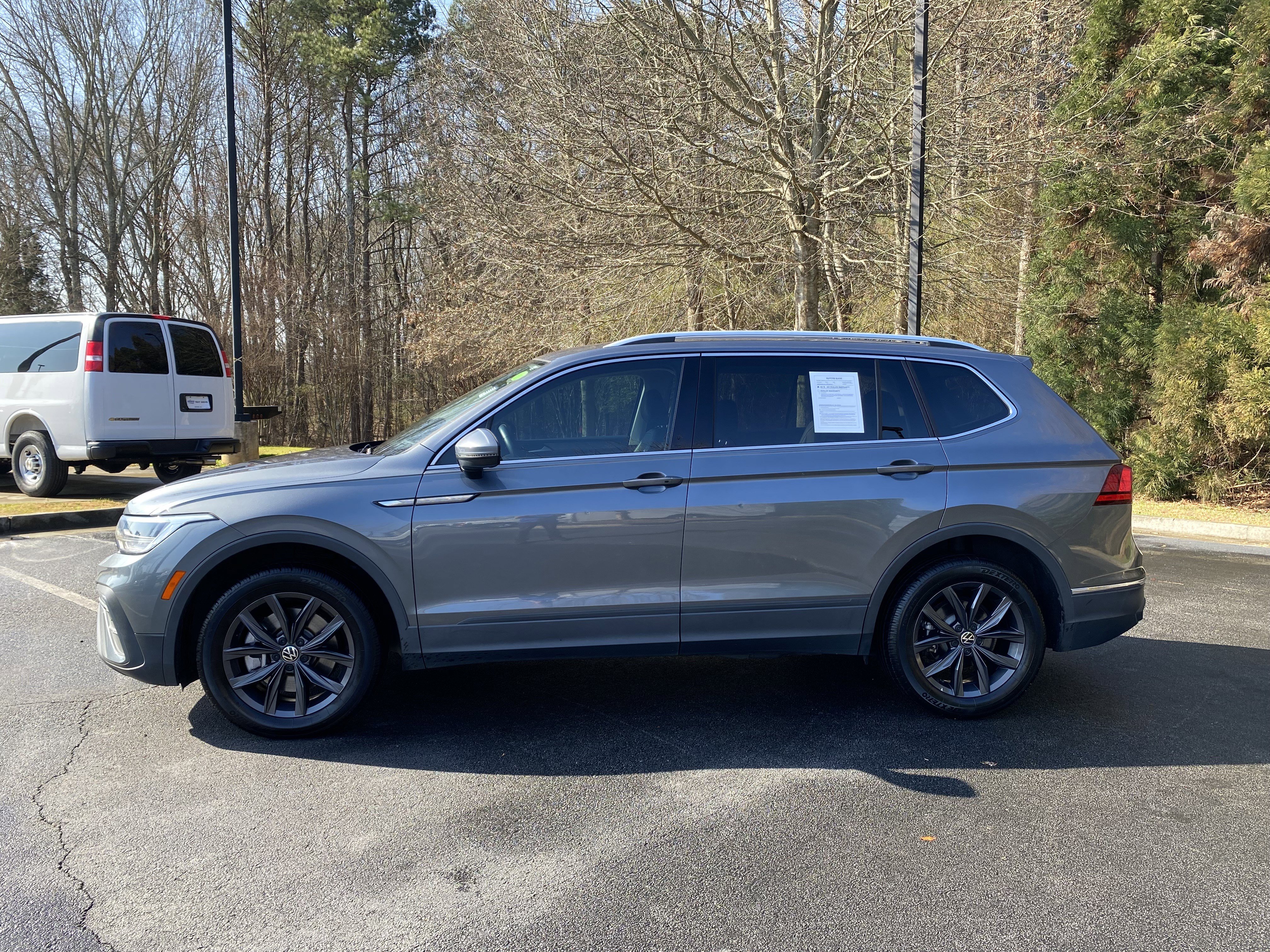 2022 Volkswagen Tiguan SE