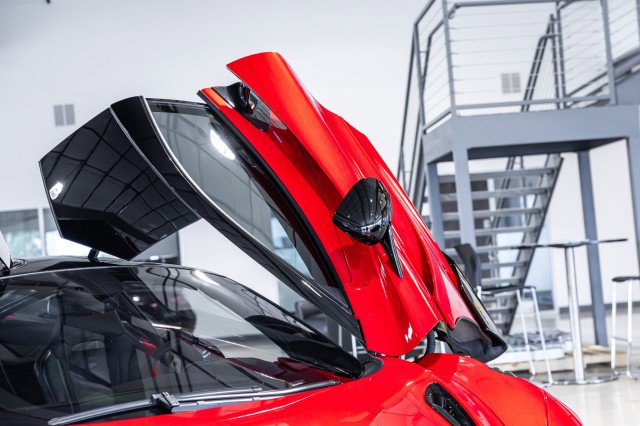 Used 2021 McLaren 765LT photo 11